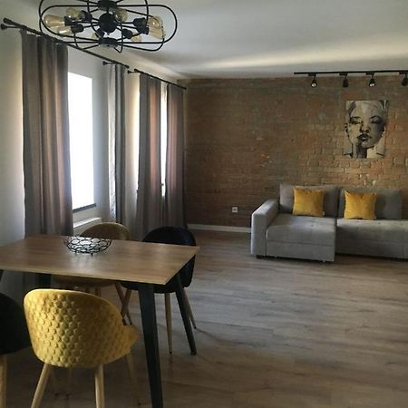 Дворівневі Апартаменти На Площі Ринок 利沃夫 外观 照片